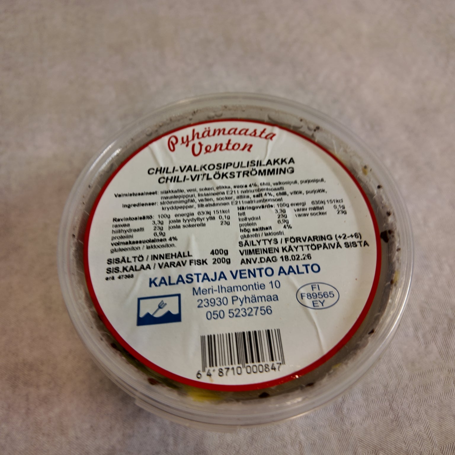 Chili-valkosipuli silakka