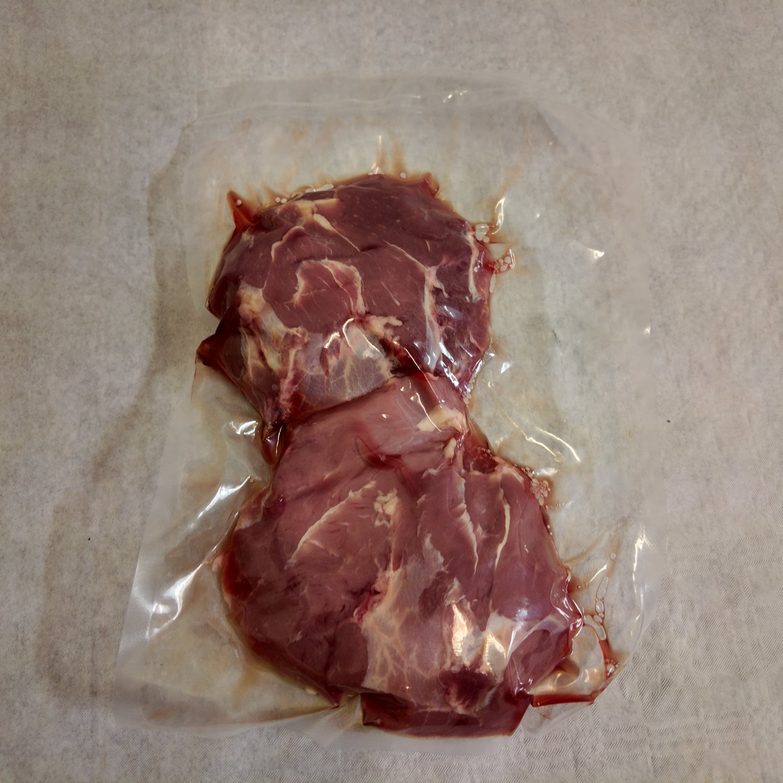 Karitsan paahtopaisti 49 € /kg